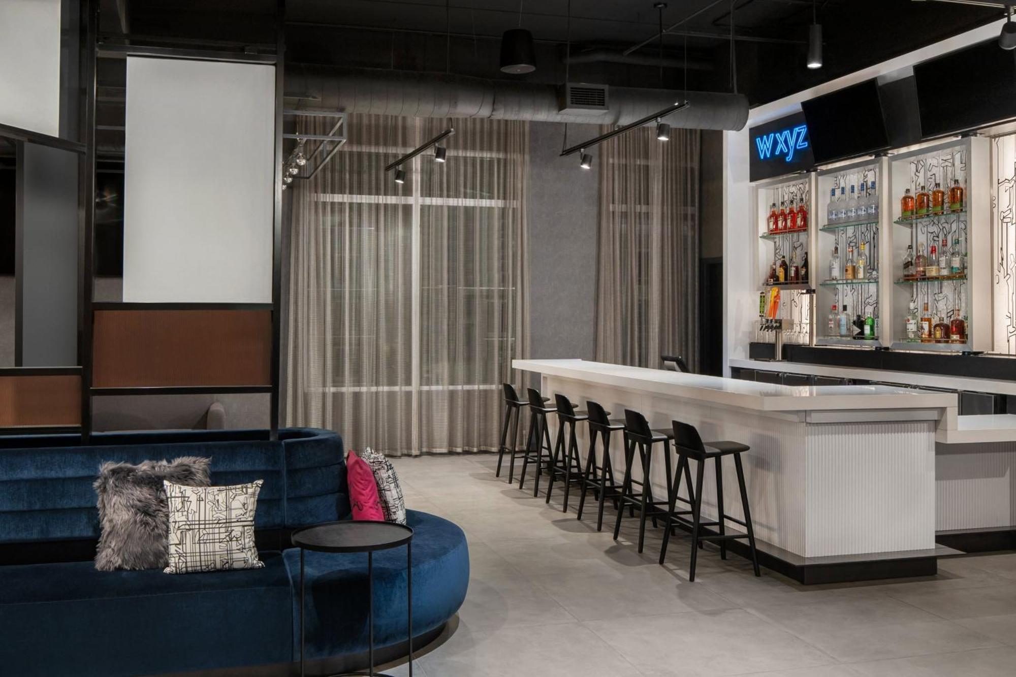 Aloft Tampa Midtown Hotel Bagian luar foto