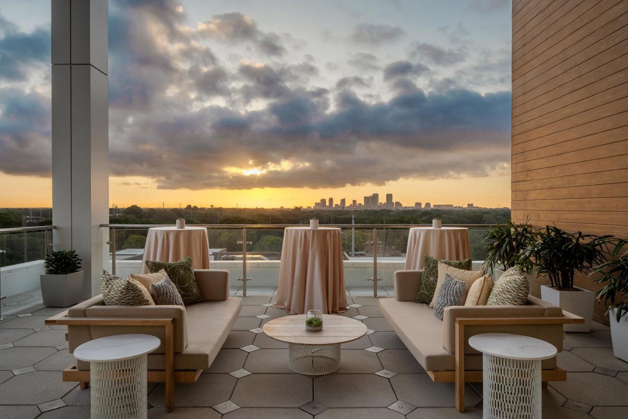 Aloft Tampa Midtown Hotel Bagian luar foto
